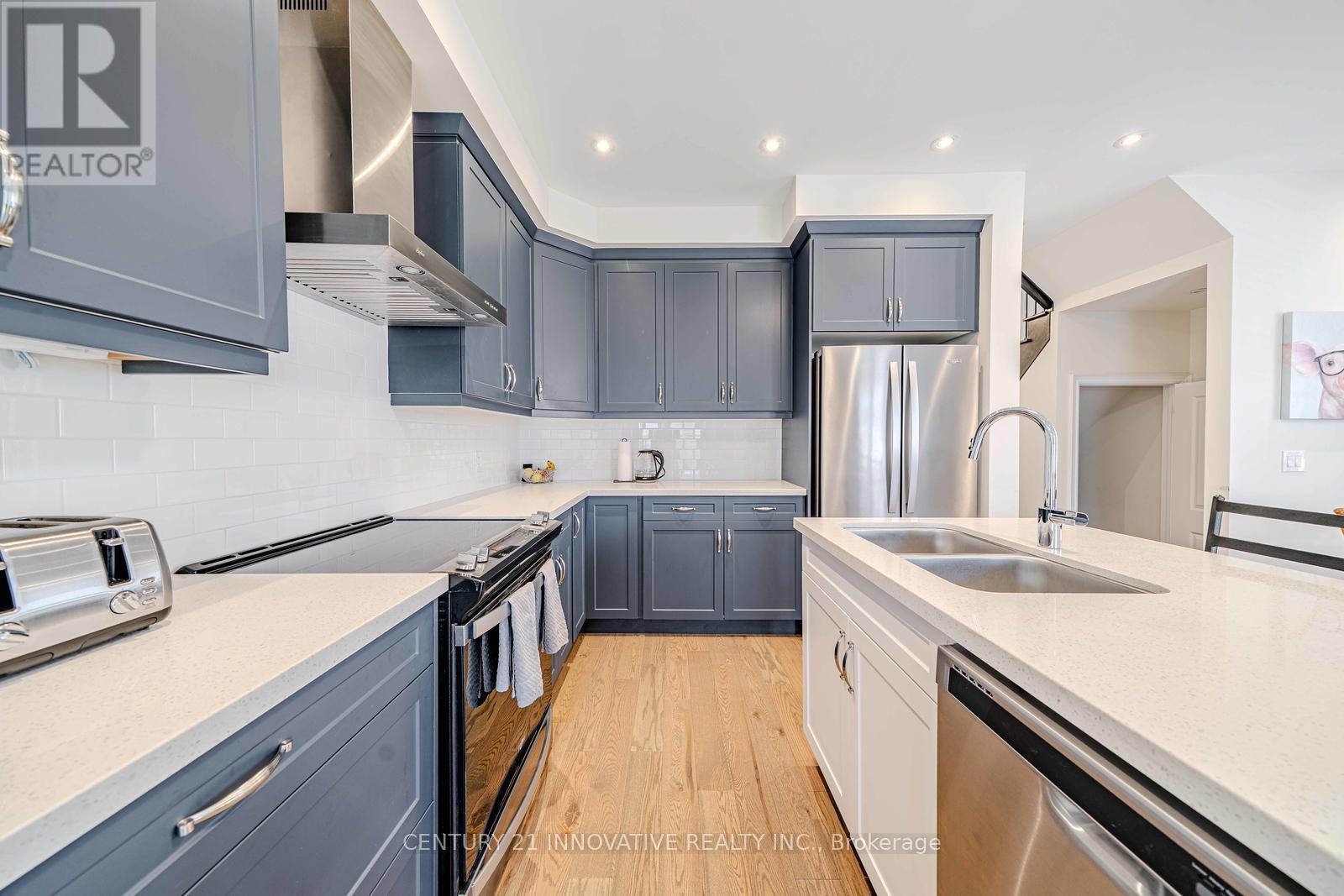 110 Dorian Drive, Whitby, Ontario  L1P 0C8 - Photo 8 - E12316086