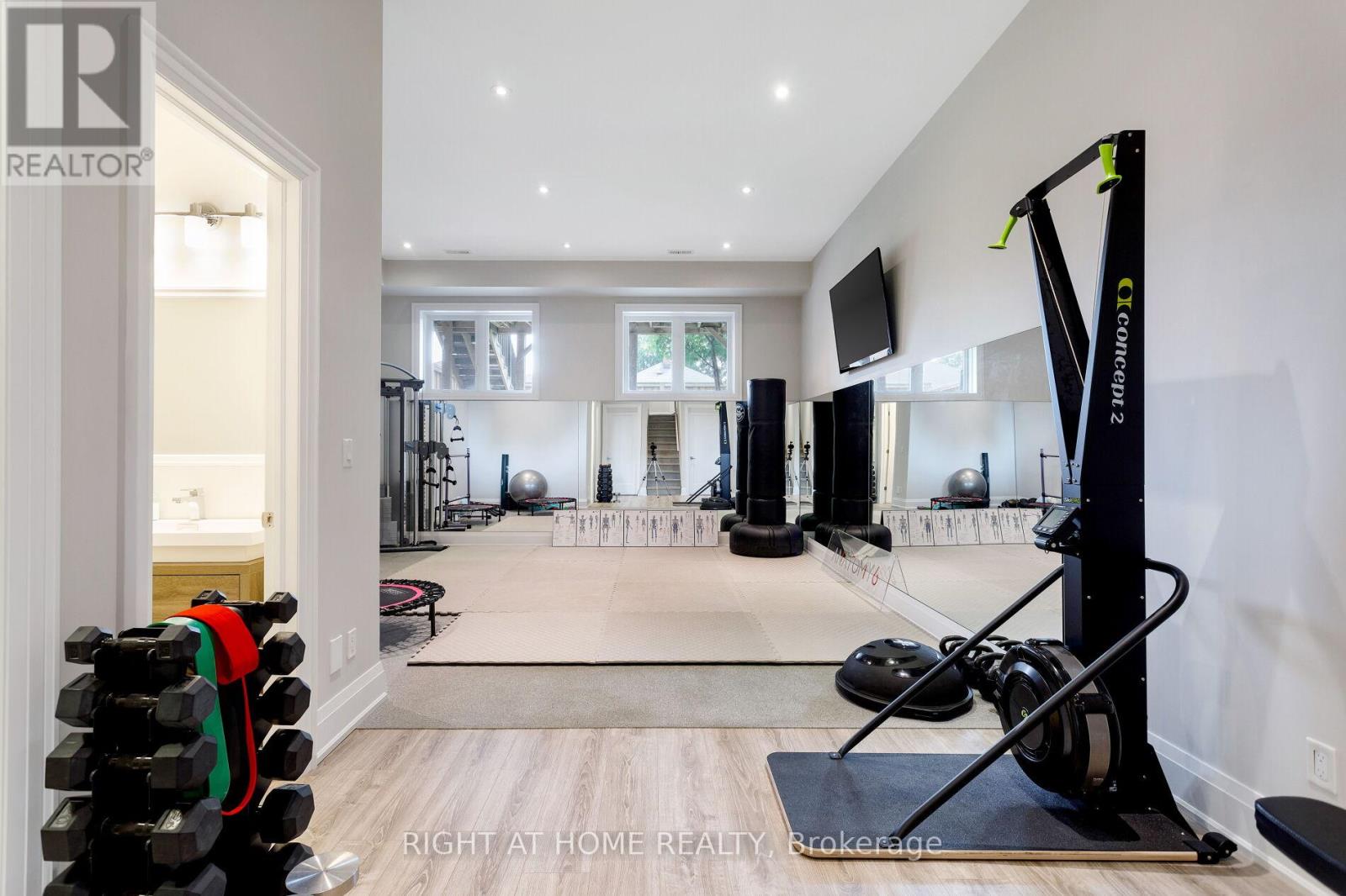 175 Hay Avenue, Toronto, Ontario  M8Z 1G3 - Photo 30 - W12316046
