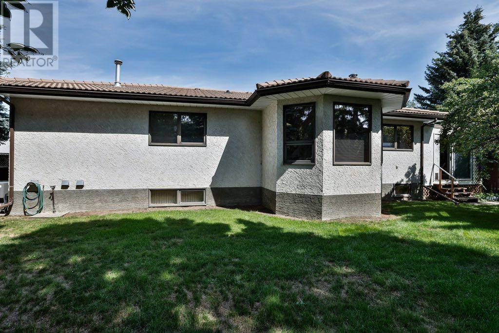 Property at 2222 26 Avenue S image 4