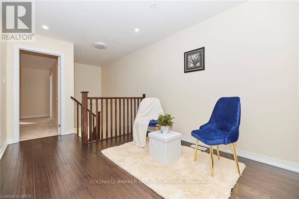 6667 Cropp Street, Niagara Falls, Ontario  L2E 7B3 - Photo 3 - X12316109