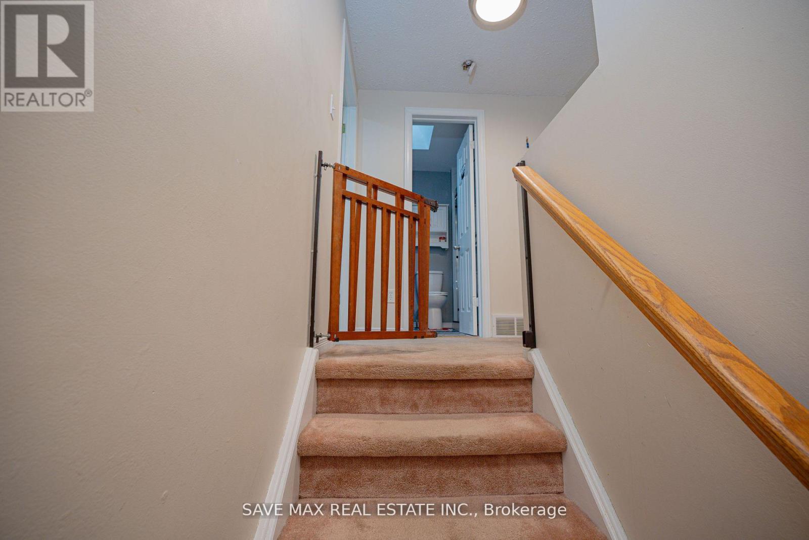 92 Highland Crescent, Kitchener, Ontario  N2M 5C1 - Photo 10 - X12316142