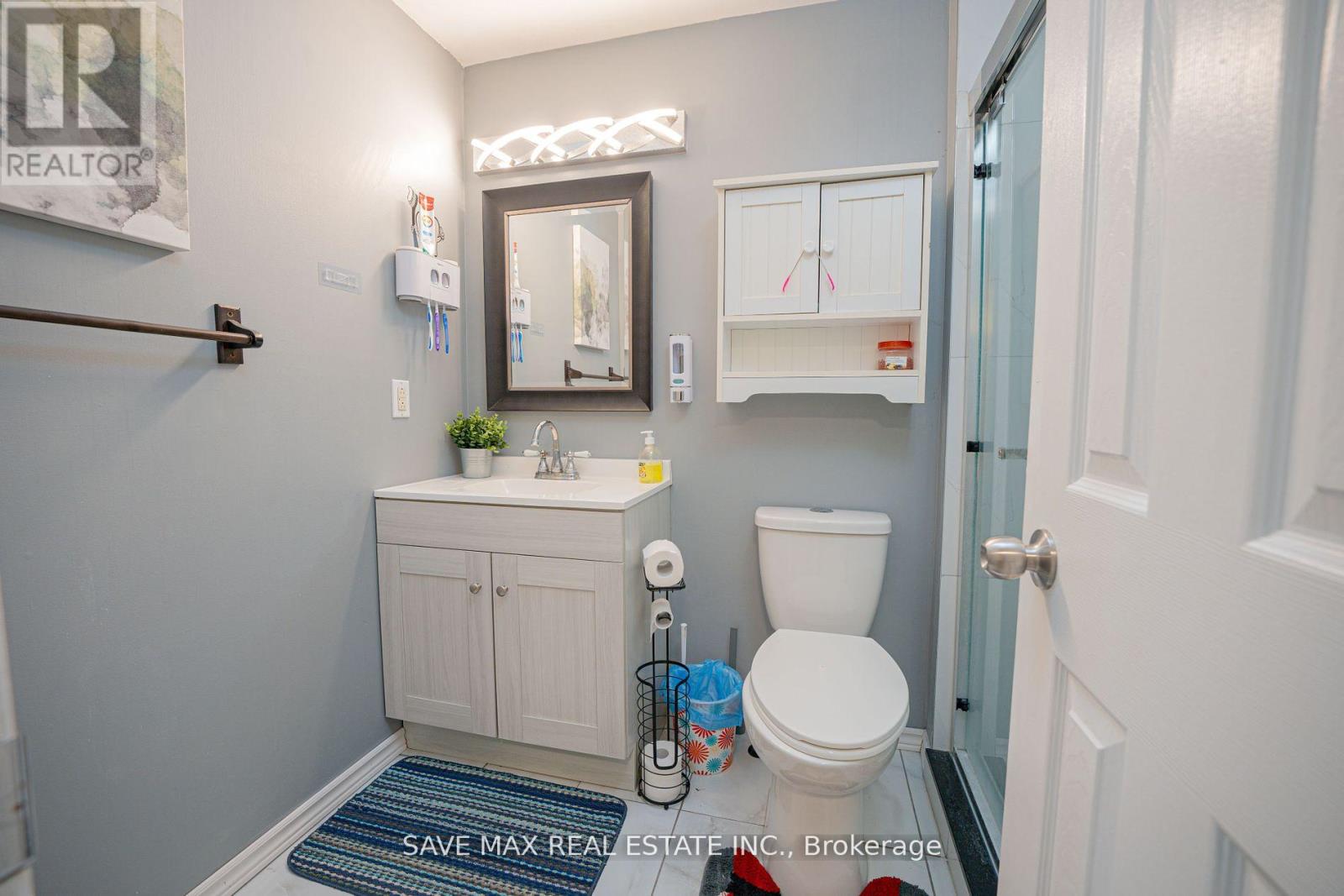 92 Highland Crescent, Kitchener, Ontario  N2M 5C1 - Photo 15 - X12316142