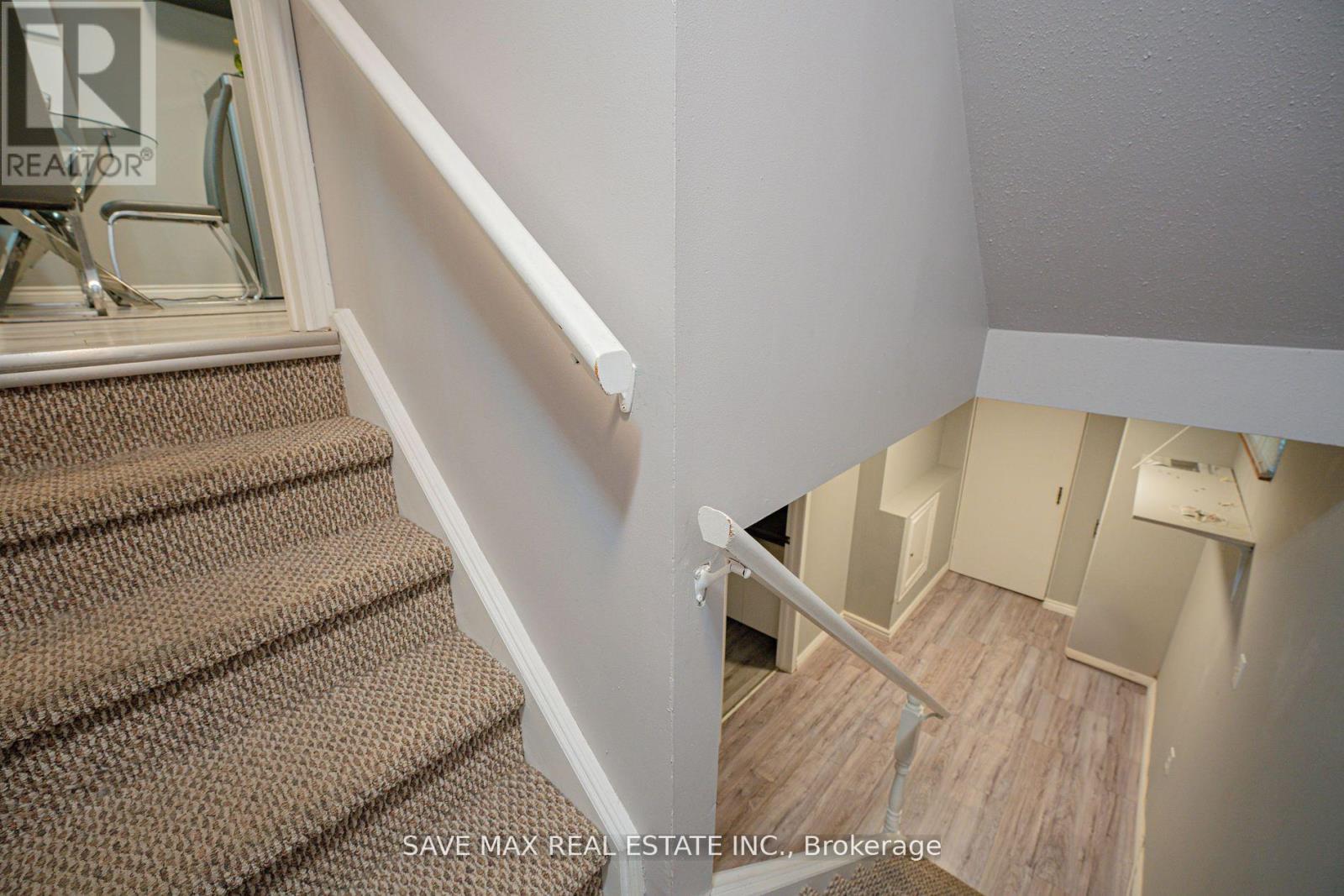 92 Highland Crescent, Kitchener, Ontario  N2M 5C1 - Photo 18 - X12316142