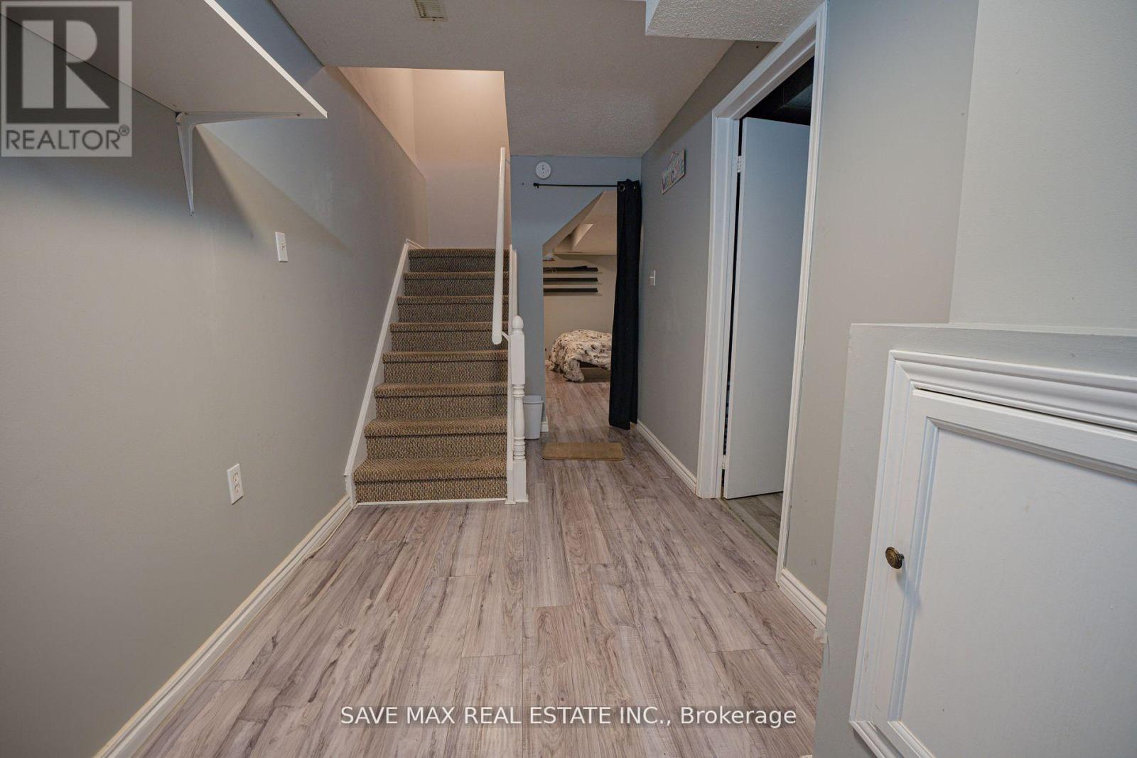 92 Highland Crescent, Kitchener, Ontario  N2M 5C1 - Photo 19 - X12316142