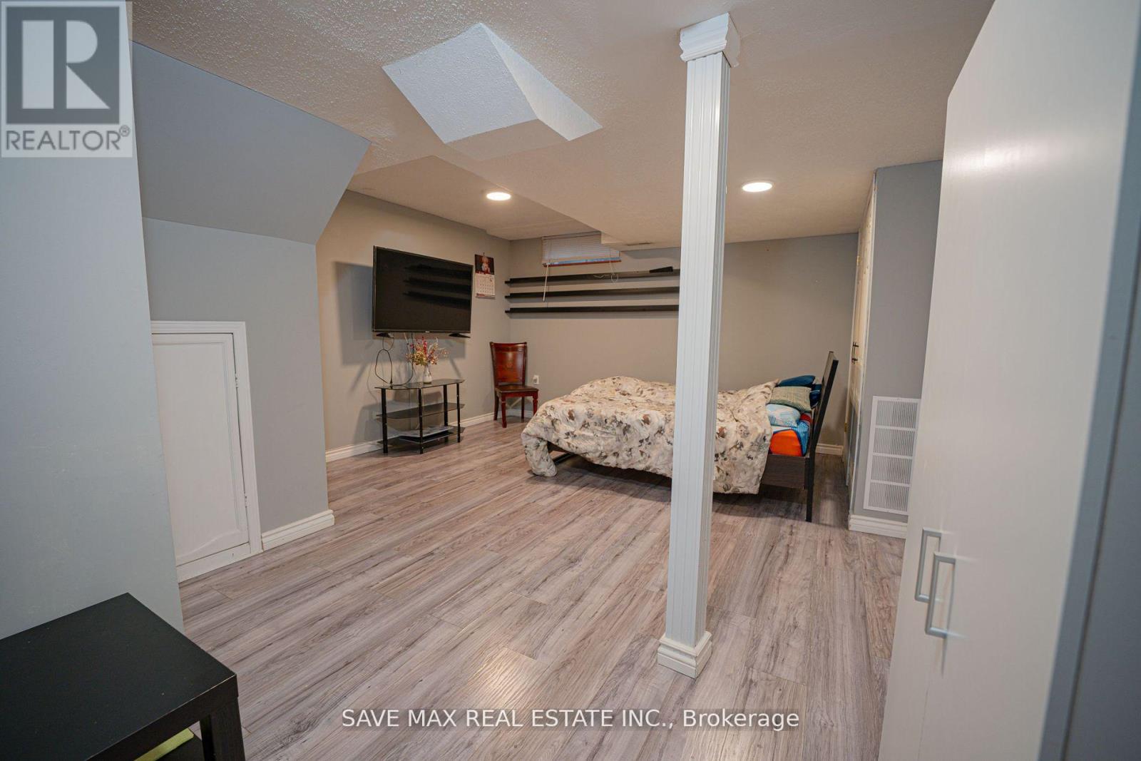 92 Highland Crescent, Kitchener, Ontario  N2M 5C1 - Photo 22 - X12316142