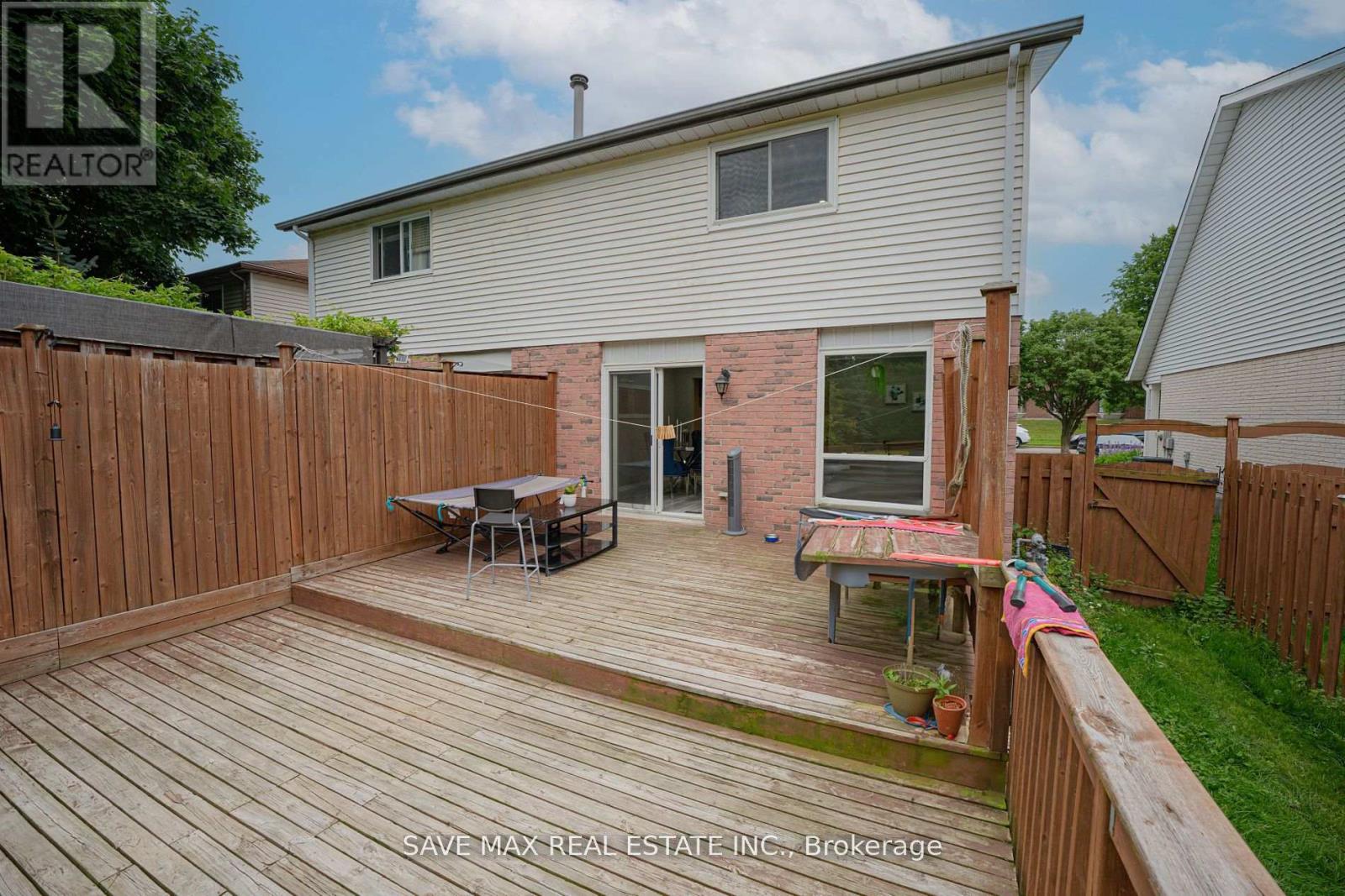 92 Highland Crescent, Kitchener, Ontario  N2M 5C1 - Photo 24 - X12316142