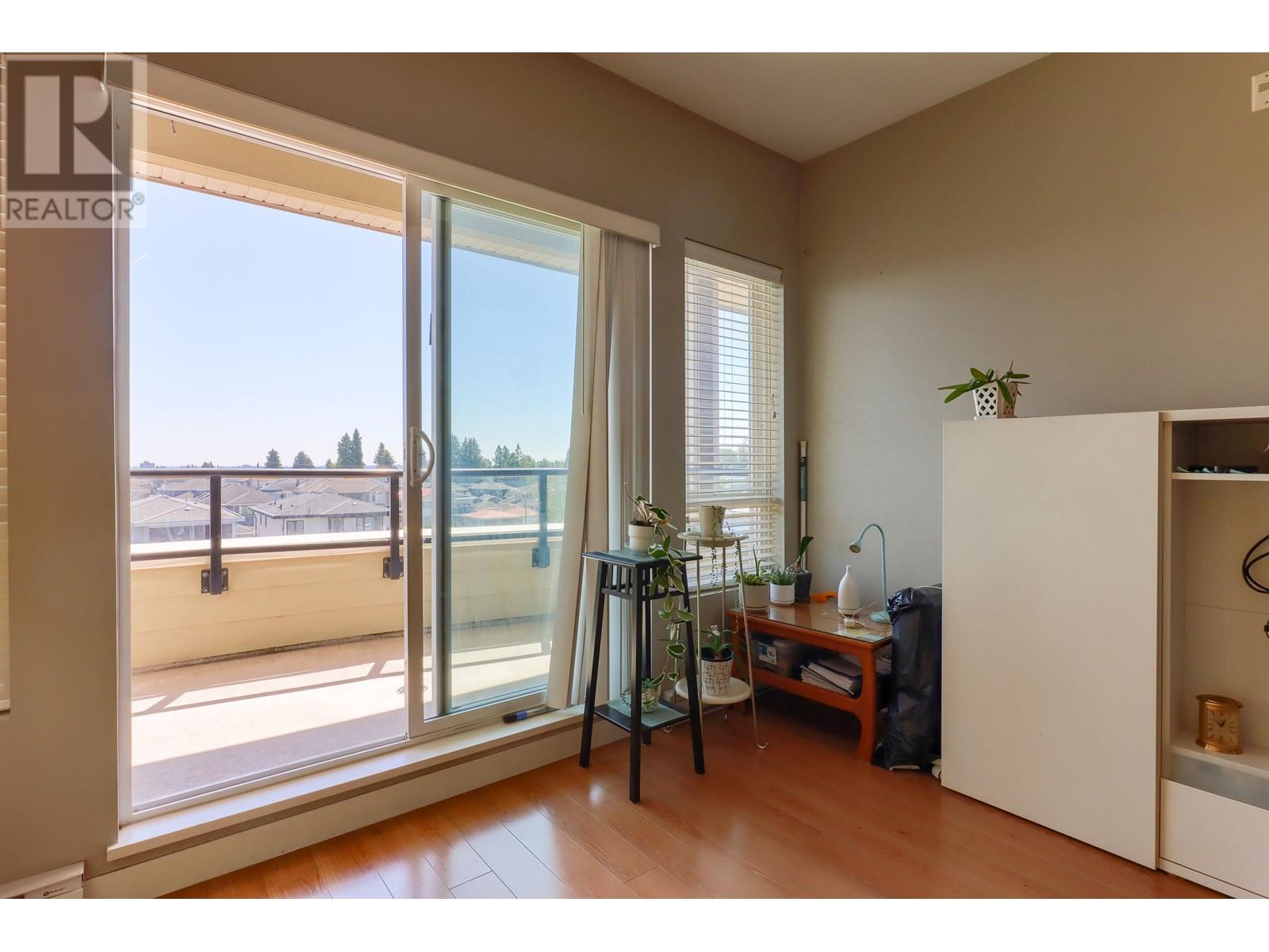 Ph1 7738 Edmonds Street, Burnaby, British Columbia  V3N 1B8 - Photo 8 - R3032230