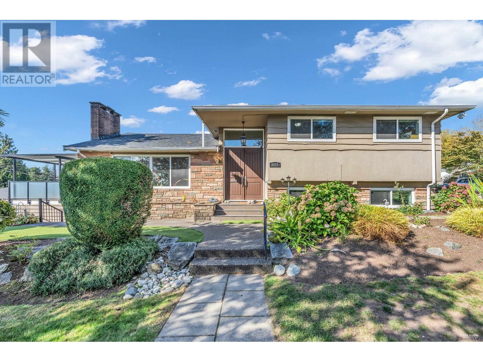 8025 BORDEN STREET, Vancouver, British Columbia