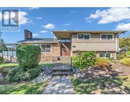 8025 BORDEN STREET, Vancouver, British Columbia