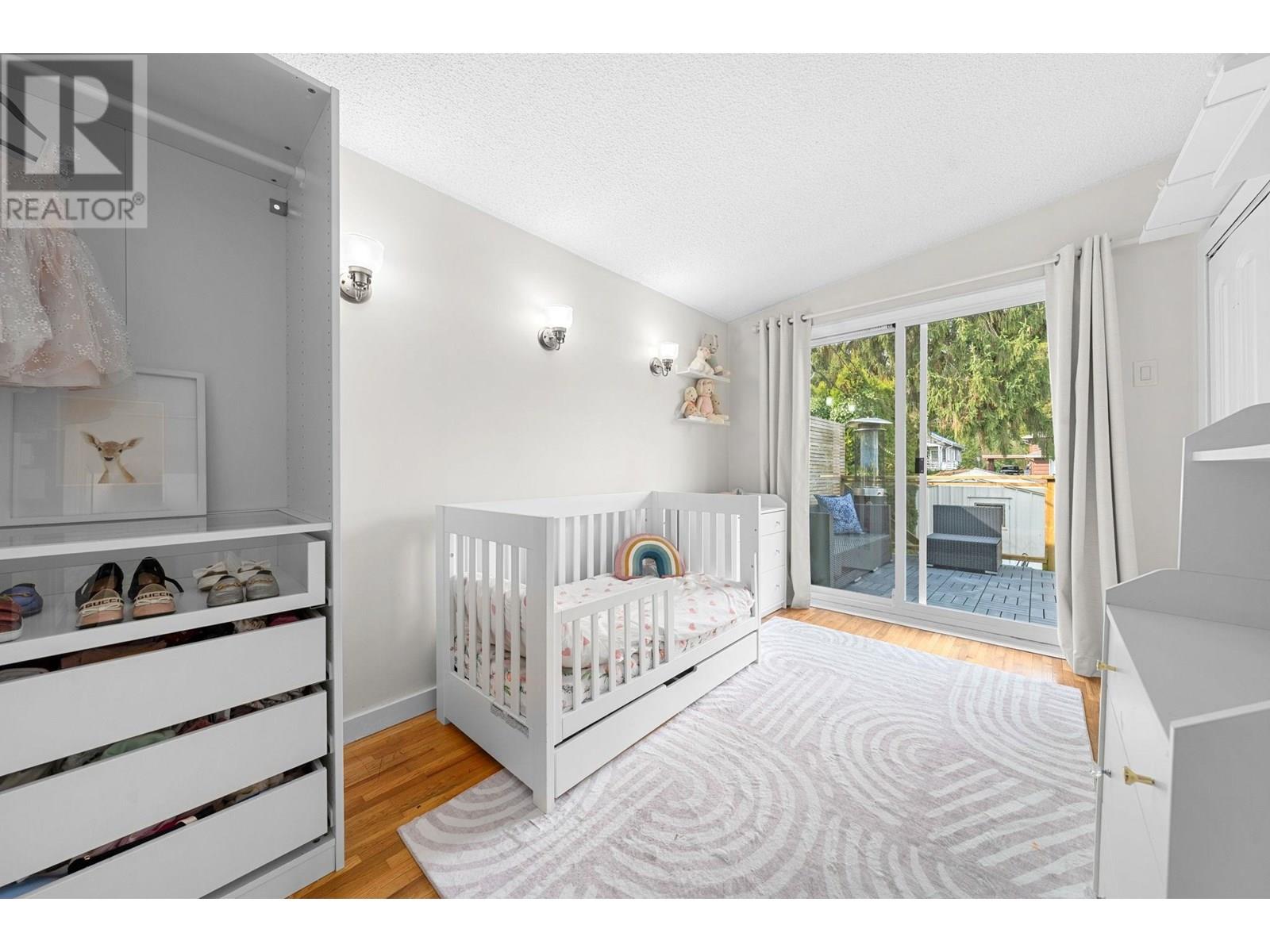 530 W 14th Street, North Vancouver, British Columbia  V7M 1P9 - Photo 16 - R3032257