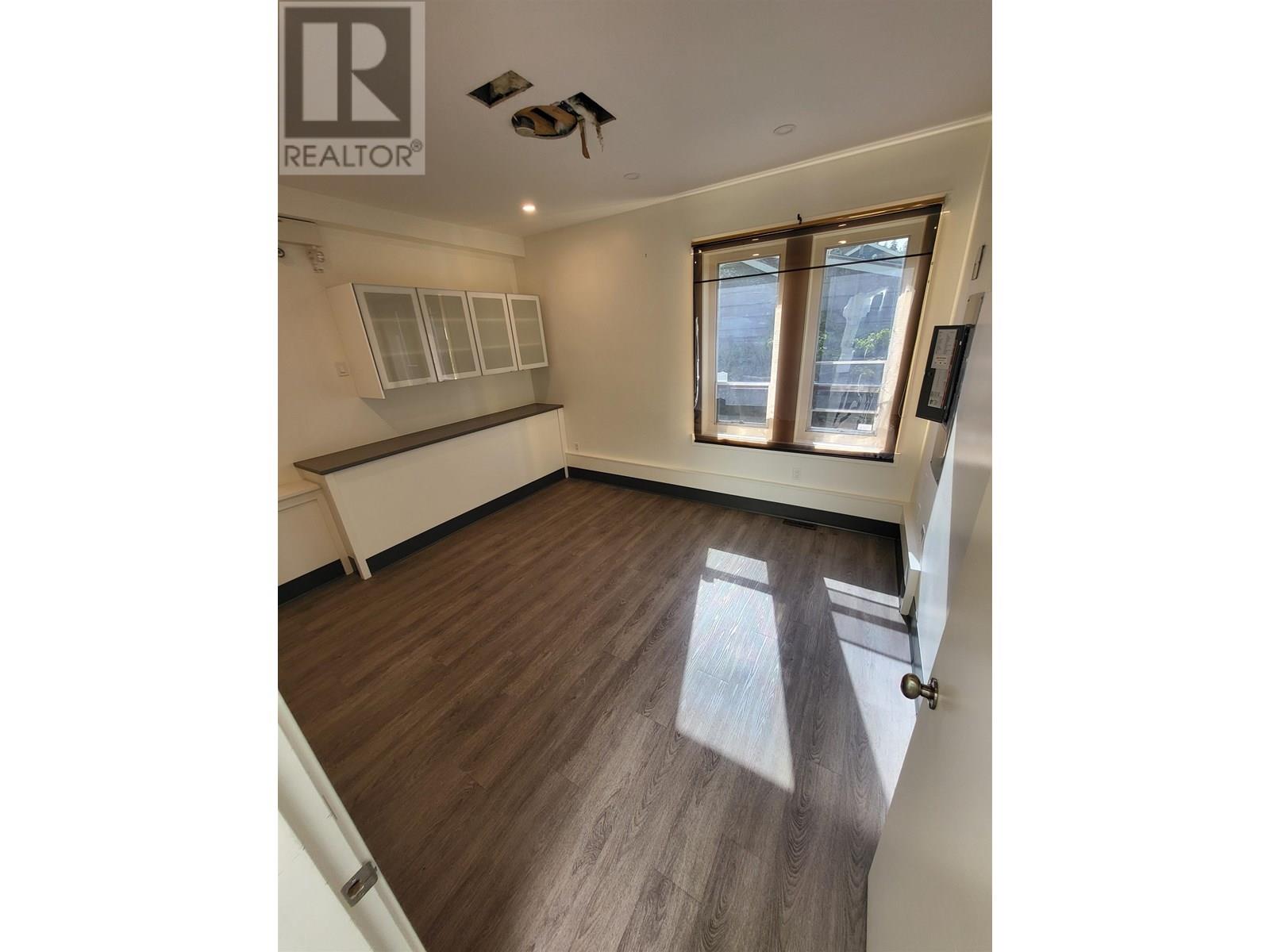 5762 Cowrie Street, Sechelt, British Columbia  V7Z 0K1 - Photo 11 - C8071146