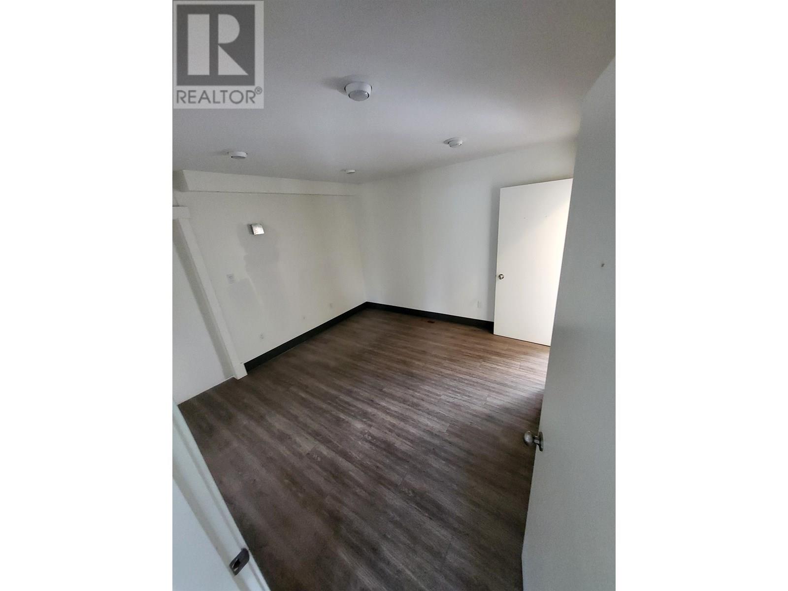 5762 Cowrie Street, Sechelt, British Columbia  V7Z 0K1 - Photo 5 - C8071146