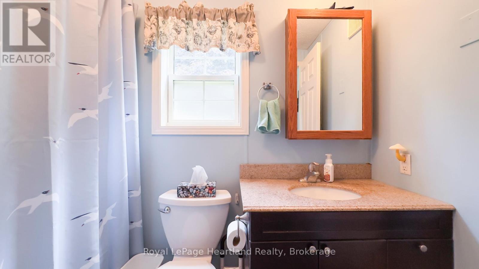 240 Hickory Lane, Perth East, Ontario  N5A 6S6 - Photo 34 - X12316144