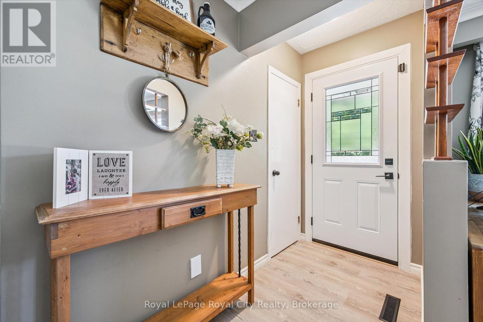 24 Julia Drive, Guelph, Ontario  N1H 5W1 - Photo 7 - X12316157