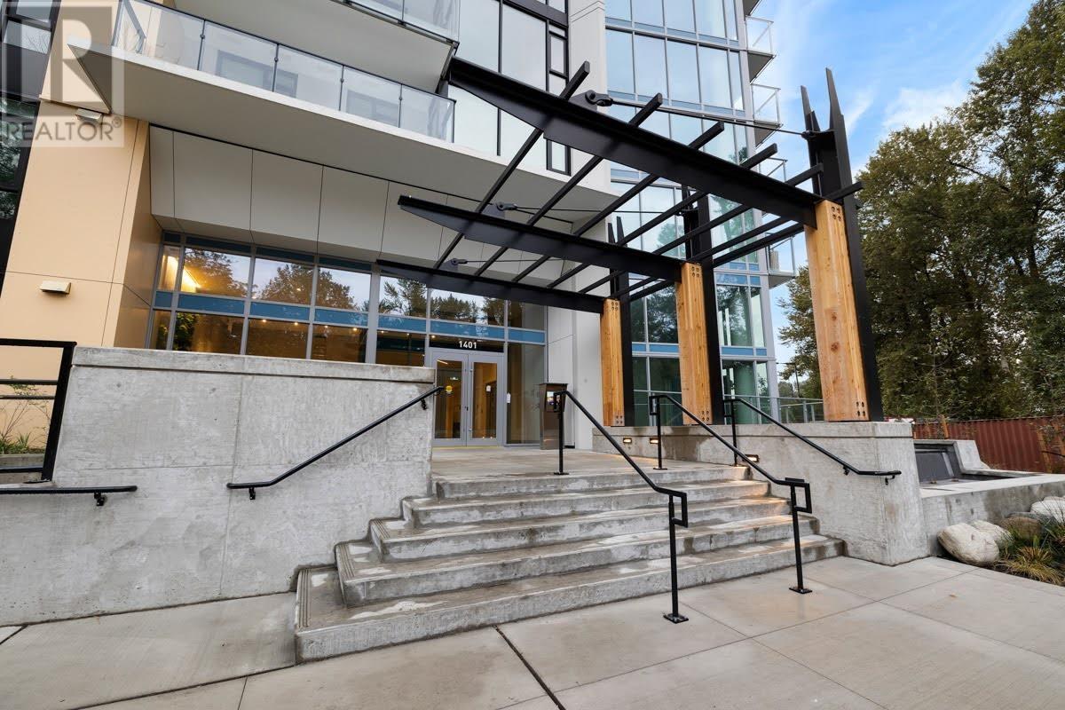 2003 1401 Hunter Street, North Vancouver, British Columbia  V7J 0E2 - Photo 2 - R3031369