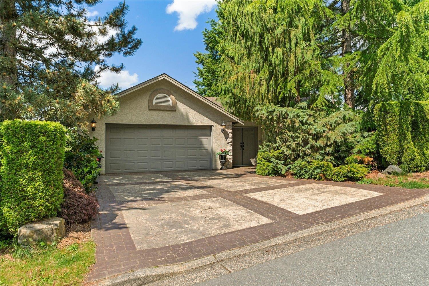 Property at 2561 ZURICH DRIVE image 2
