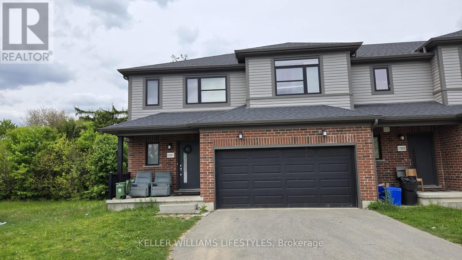 1301 Michael Circle, London East, Ontario  N5V 0B8 - Photo 1 - X12316214