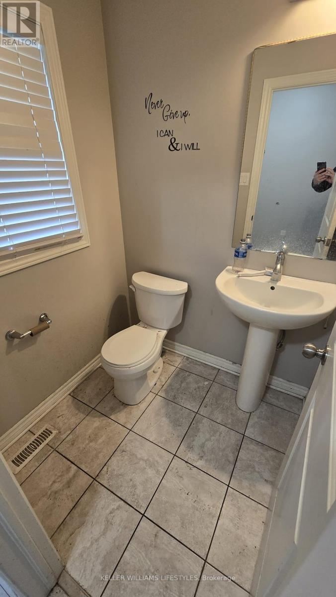 1301 Michael Circle, London East, Ontario  N5V 0B8 - Photo 7 - X12316214