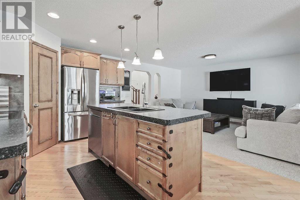 921 Cranston Drive Se, Calgary, Alberta  T3M 1E3 - Photo 6 - A2232044