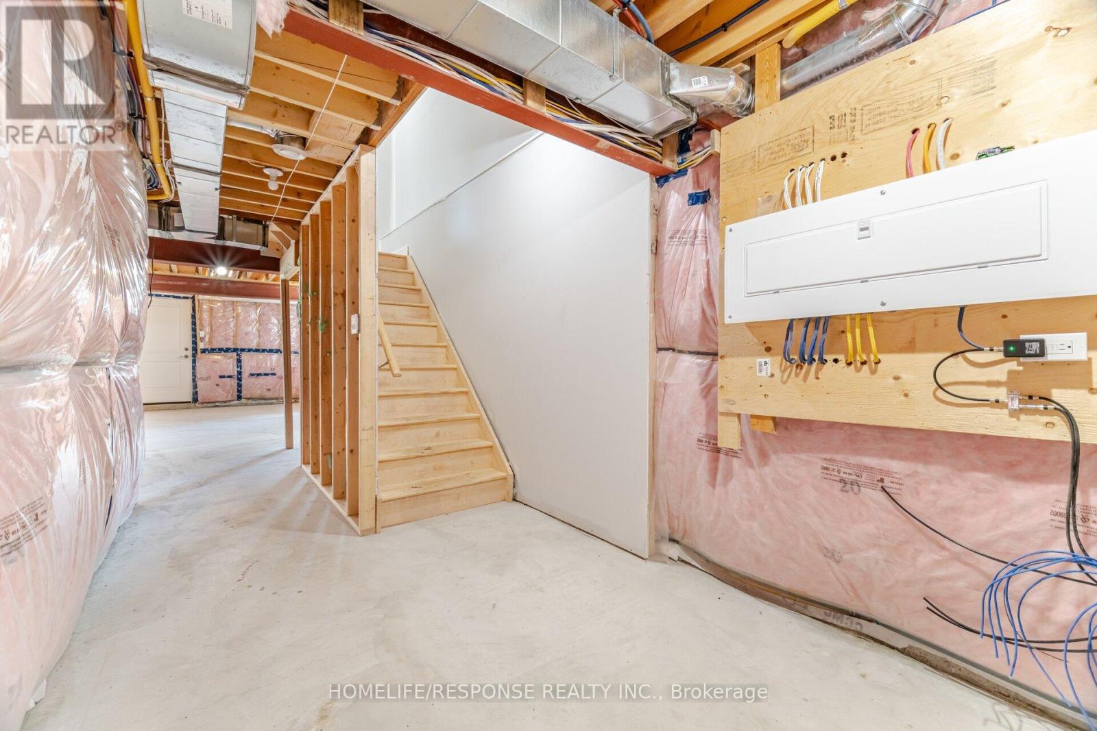 9 Bowman Crescent, Thorold, Ontario L2V 0G3 - Photo 39 - X12316167