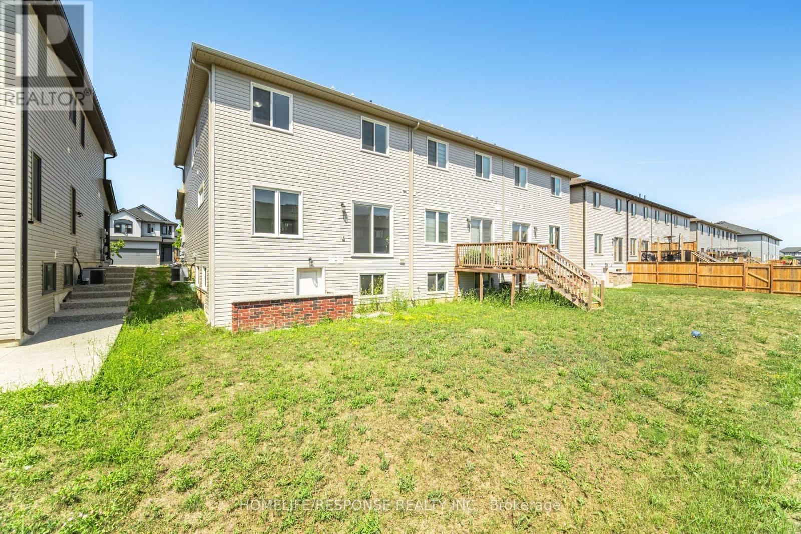 9 Bowman Crescent, Thorold, Ontario L2V 0G3 - Photo 49 - X12316167