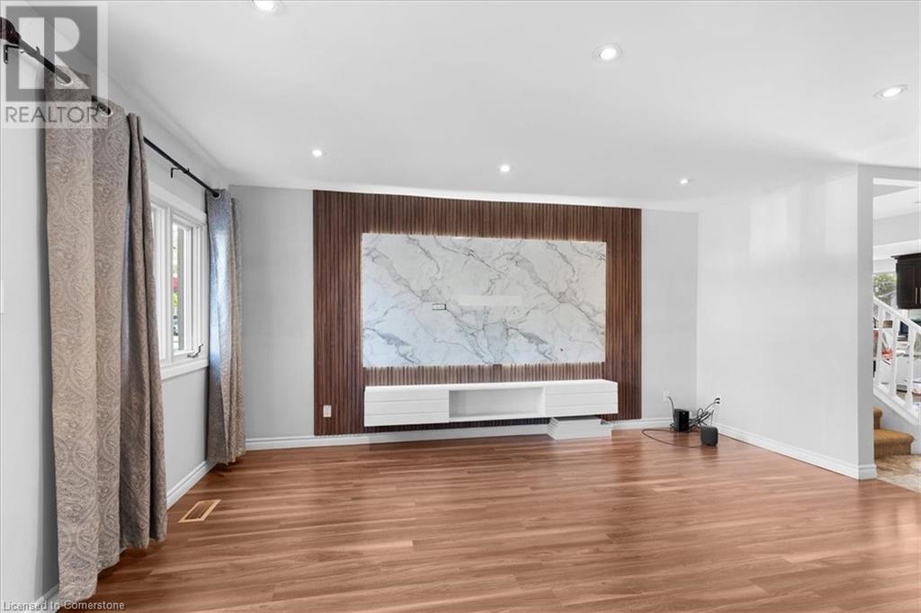 Property at 233 NORMANHURST Avenue image 5
