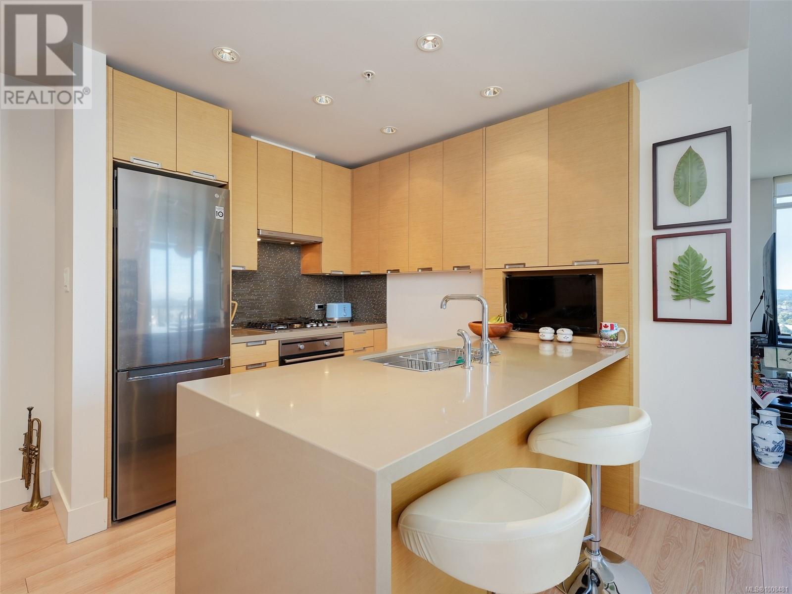 1705 83 Saghalie Rd, Victoria, British Columbia  V9A 0E7 - Photo 9 - 1008481