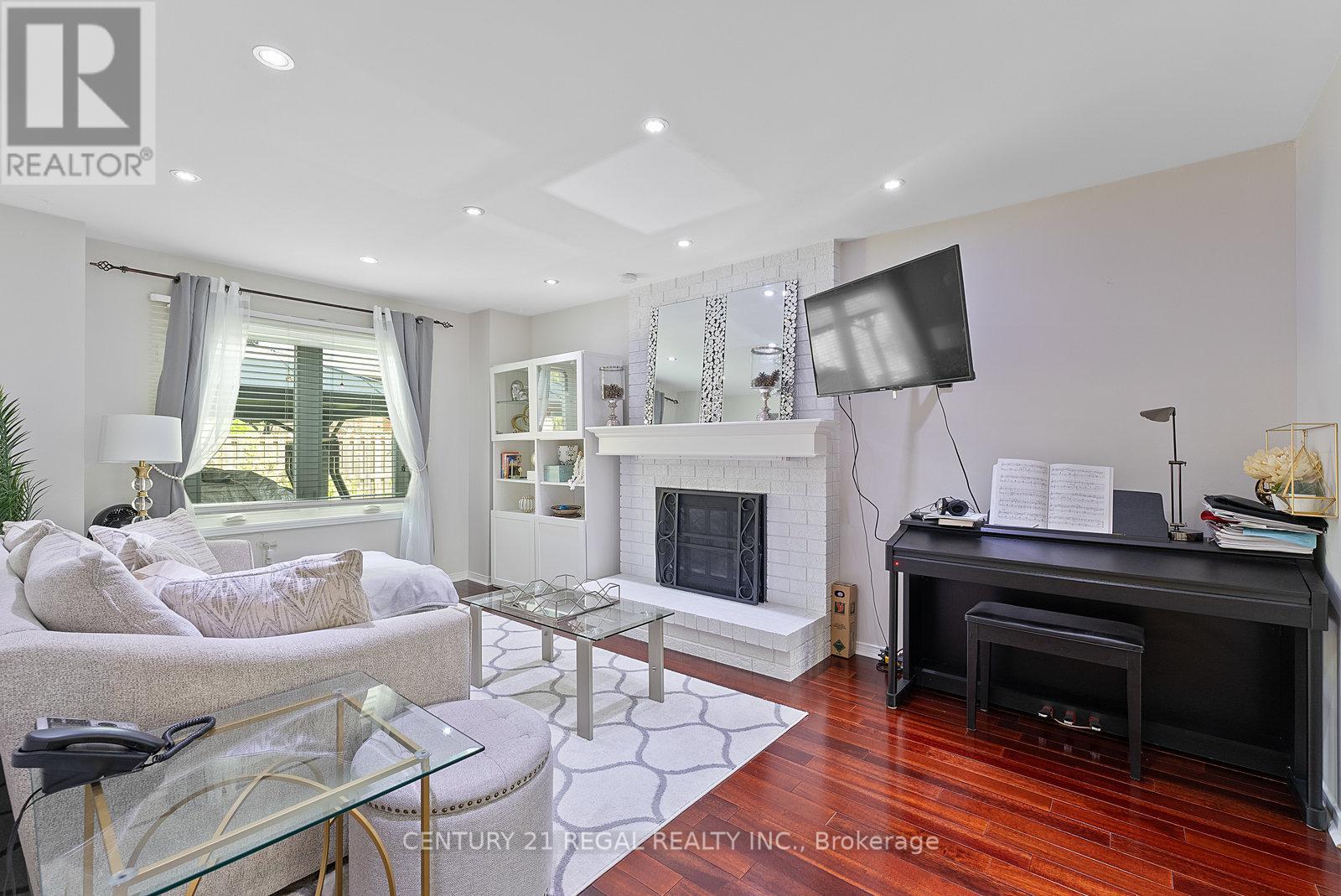 97 Hinchley Wood Grove, Brampton, Ontario  L6V 4J1 - Photo 13 - W12292933