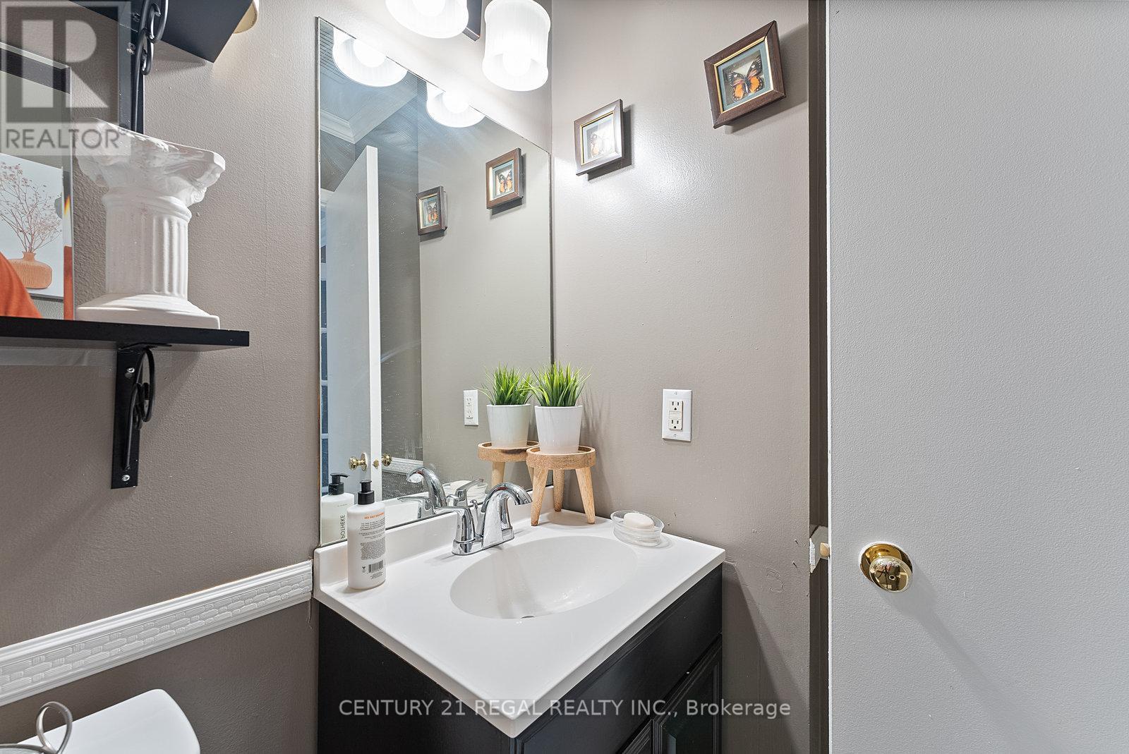 97 Hinchley Wood Grove, Brampton, Ontario  L6V 4J1 - Photo 23 - W12292933