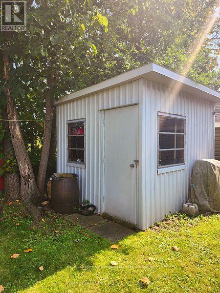 4407 Timothy Lane, Lincoln (Beamsville), Ontario  L0R 1B1 - Photo 11 - X12283519