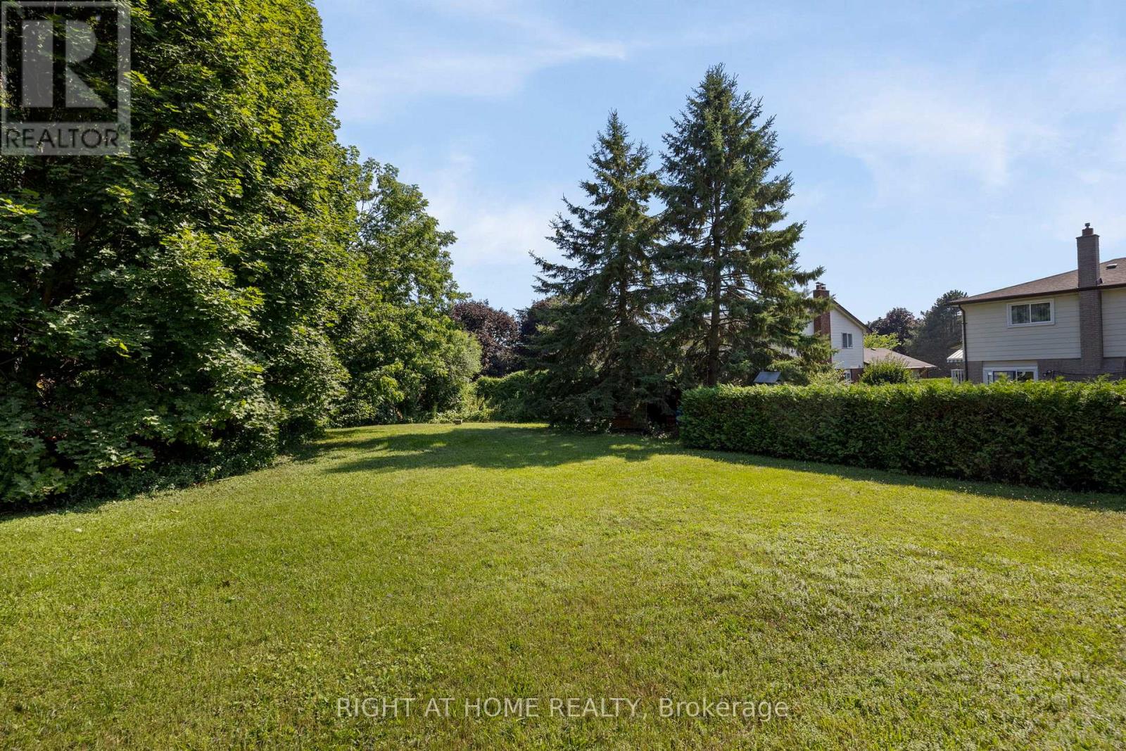 1091 Mohawk Street, Oshawa, Ontario  L1G 4K5 - Photo 2 - E12297660