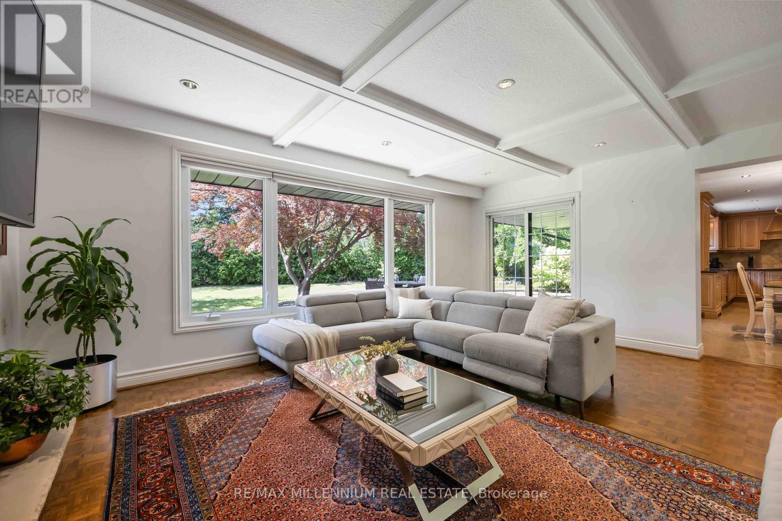 22 Richdale Court, Toronto, Ontario  M9B 5Y9 - Photo 11 - W12316224