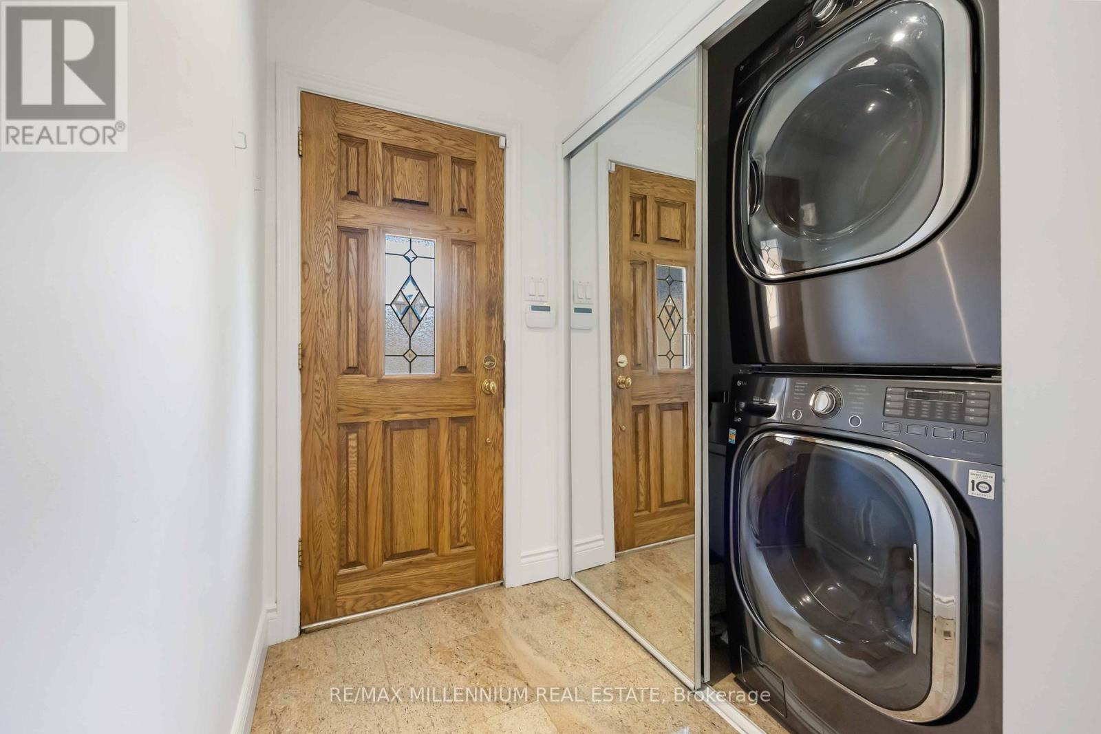 22 Richdale Court, Toronto, Ontario  M9B 5Y9 - Photo 19 - W12316224