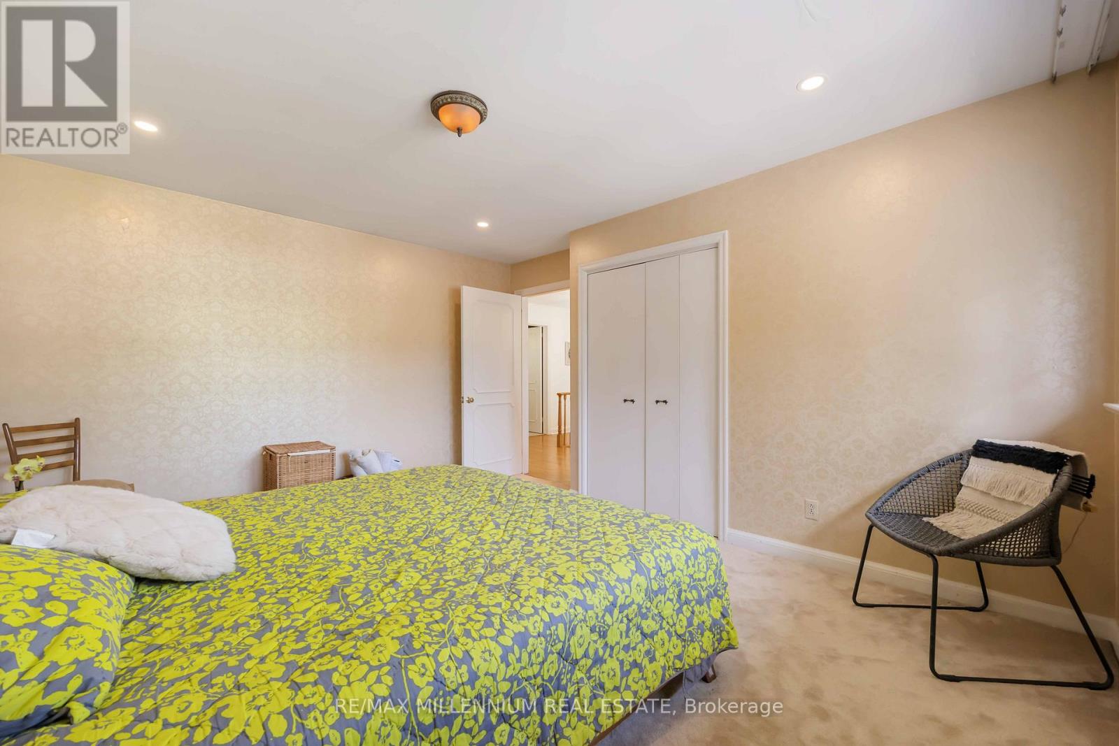 22 Richdale Court, Toronto, Ontario  M9B 5Y9 - Photo 25 - W12316224
