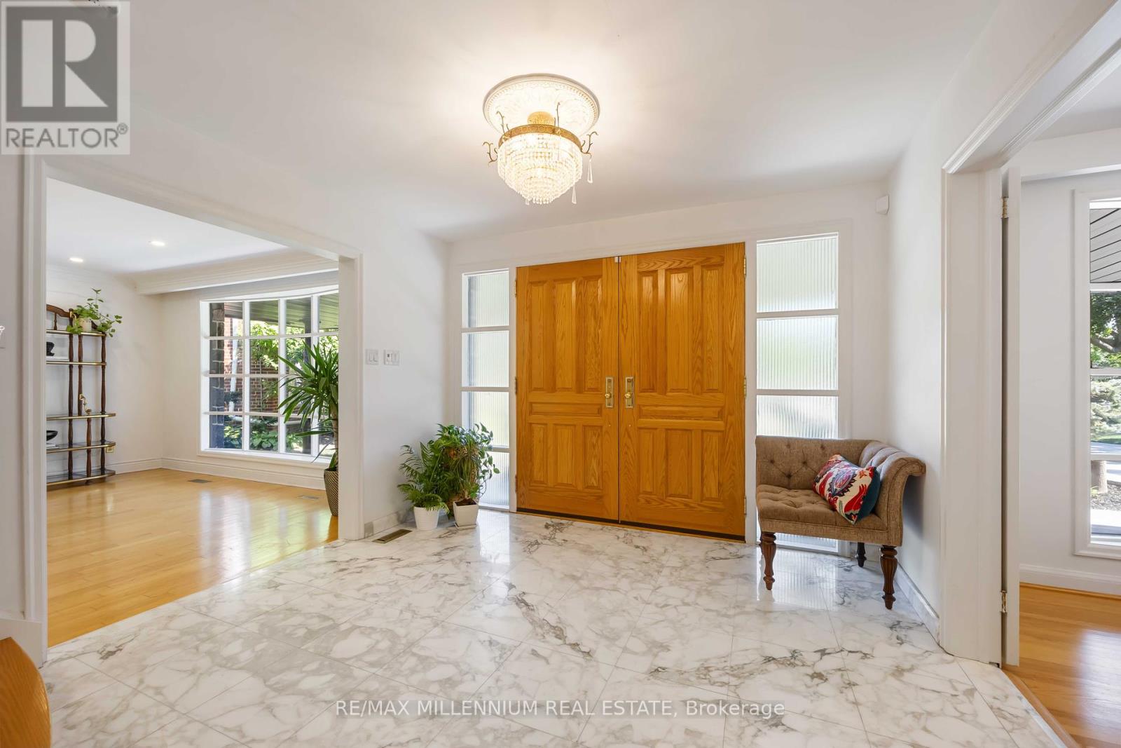 Property at 22 RICHDALE COURT image 4
