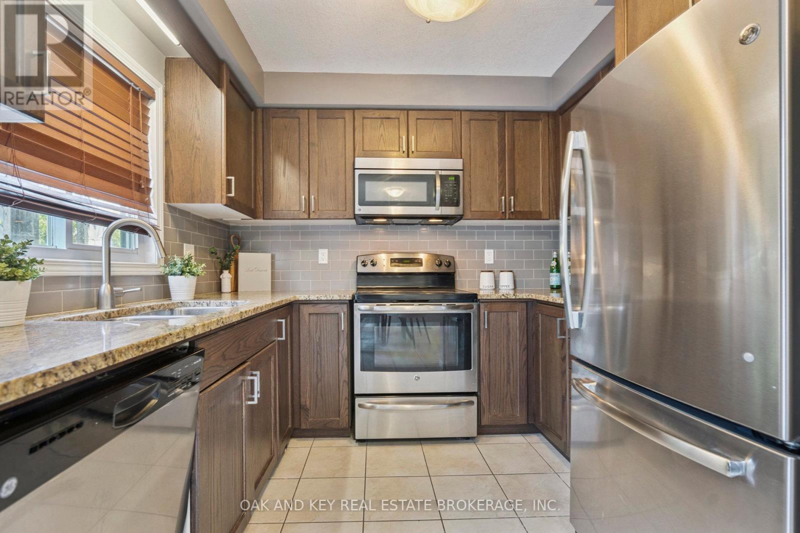 11 - 750 Lawrence Street, Cambridge, Ontario  N3H 0A9 - Photo 13 - X12316235