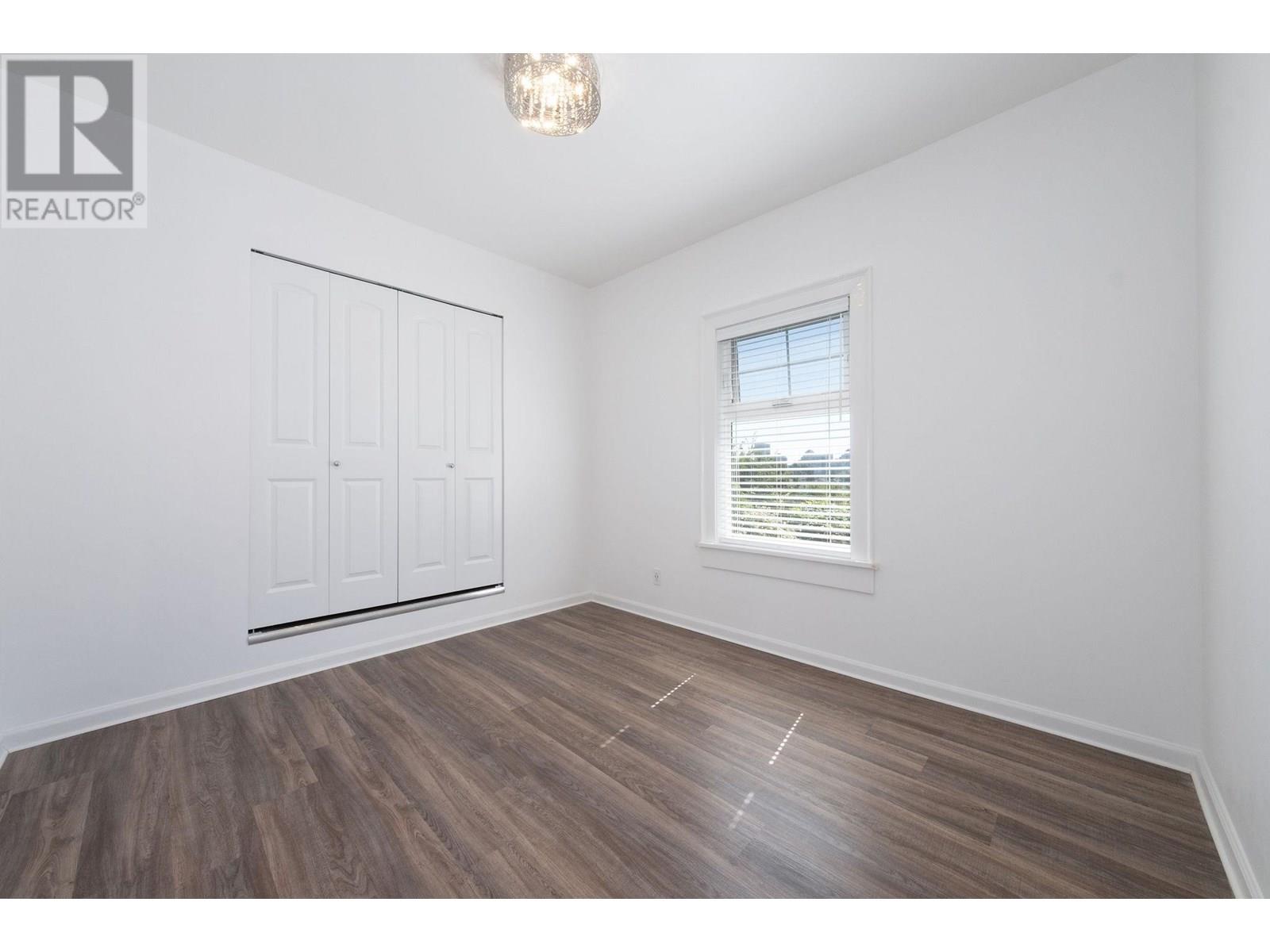 7696 Davies Street, Burnaby, British Columbia  V3N 3H4 - Photo 13 - R3032311