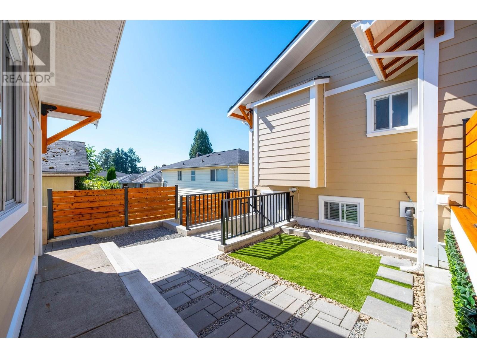 7696 Davies Street, Burnaby, British Columbia  V3N 3H4 - Photo 21 - R3032311