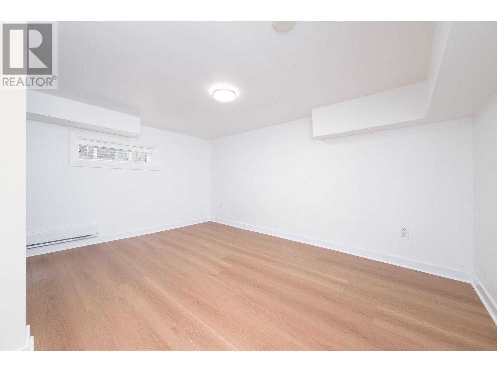 7696 Davies Street, Burnaby, British Columbia  V3N 3H4 - Photo 30 - R3032311