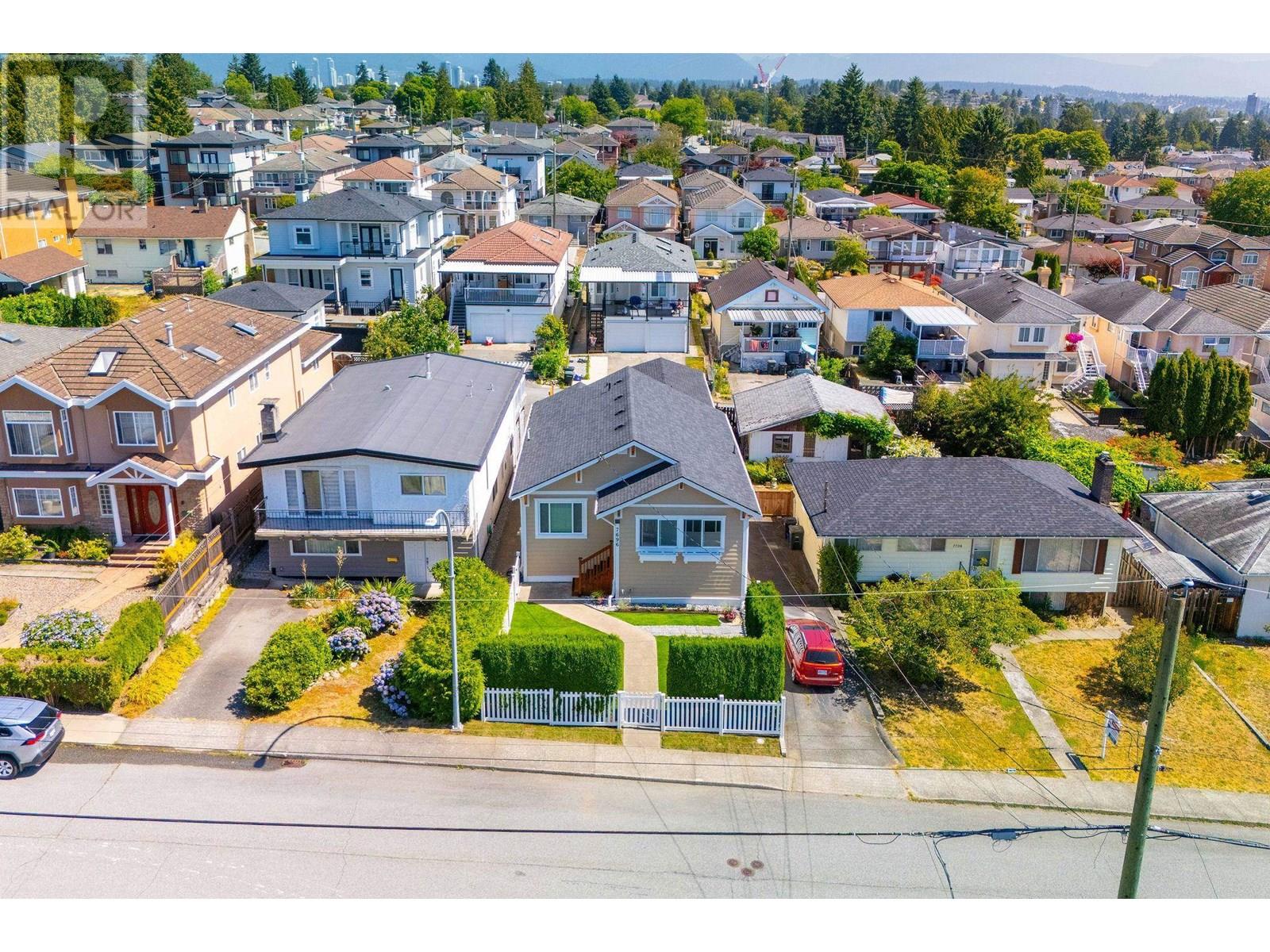 7696 Davies Street, Burnaby, British Columbia  V3N 3H4 - Photo 39 - R3032311