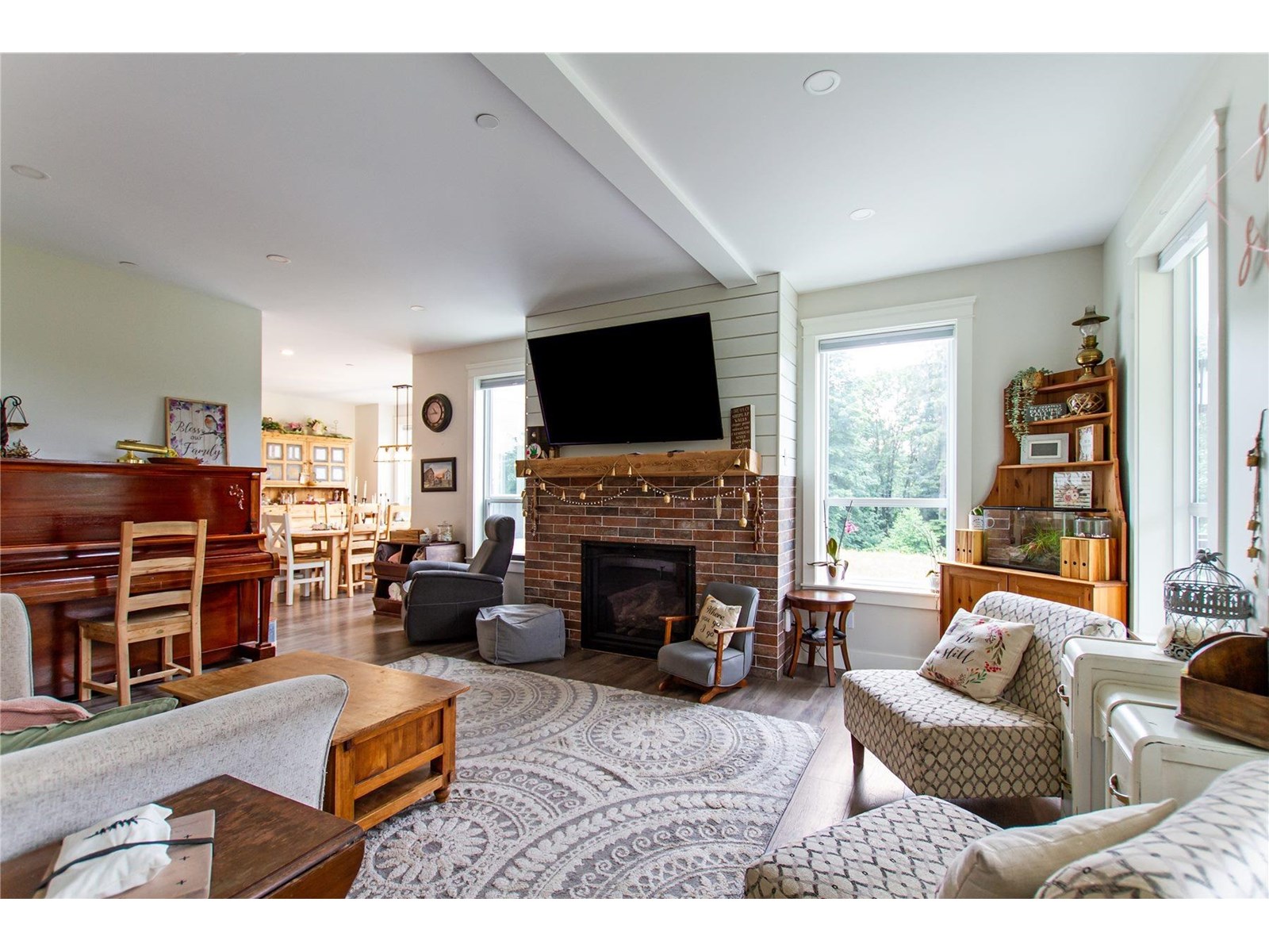 34821 Ferndale Avenue, Mission, British Columbia  V2V 7C8 - Photo 3 - R3032289