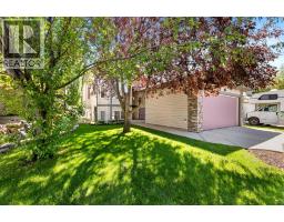 164 Stonegate Close NW Stonegate
