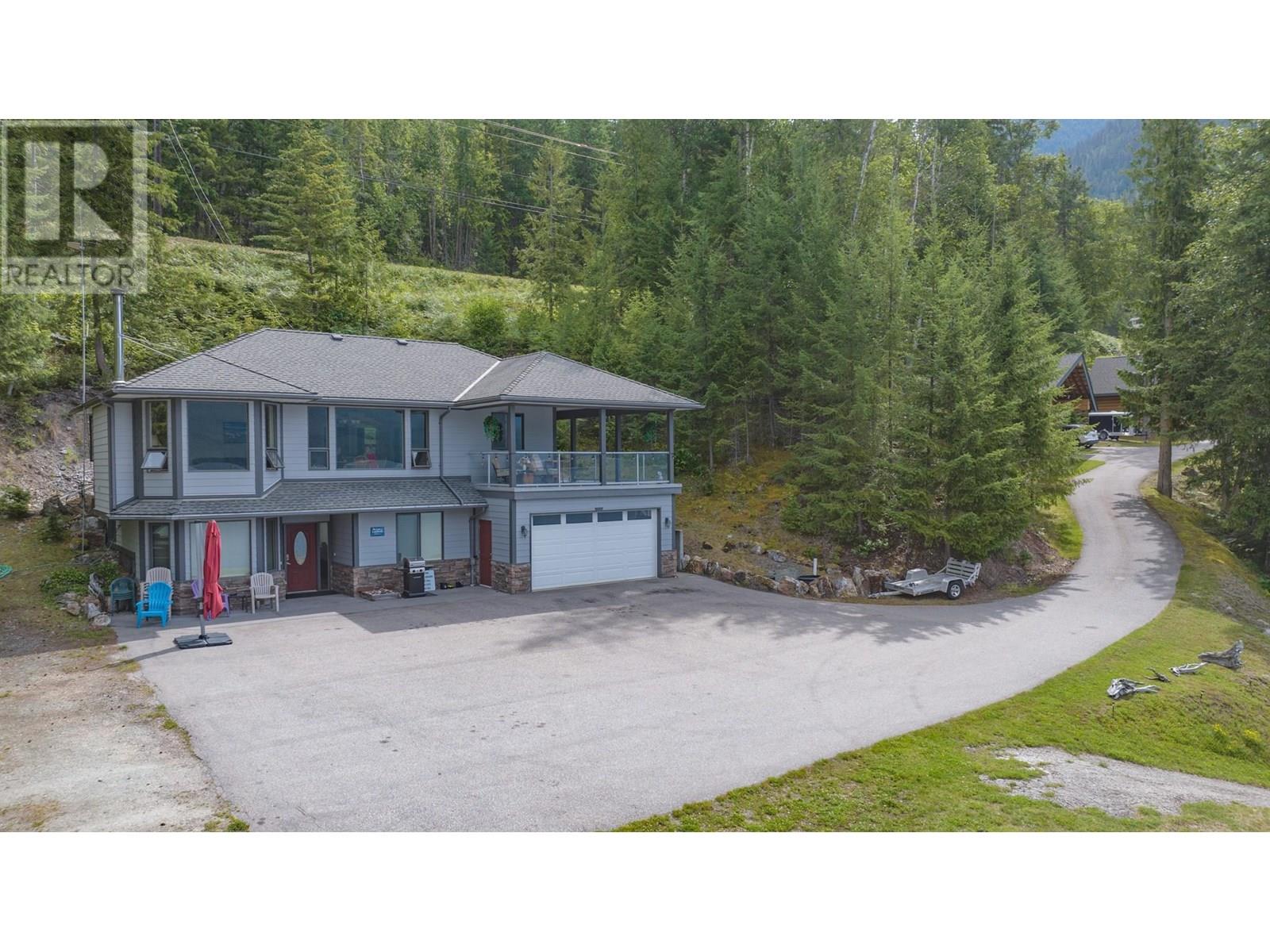 1710 6 Highway, Nakusp, British Columbia  V0G 1R1 - Photo 60 - 10357882