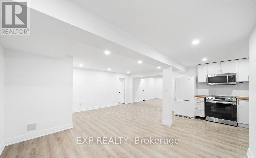 Lower - 208 Willowbrook Road, Markham, Ontario  L3T 5L6 - Photo 3 - N12302756