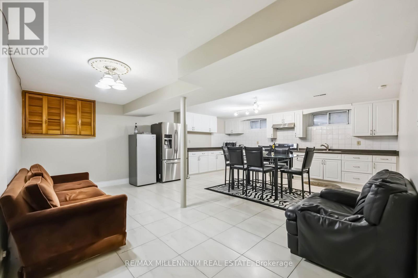 22 Richdale Court, Toronto, Ontario  M9B 5Y9 - Photo 37 - W12316224