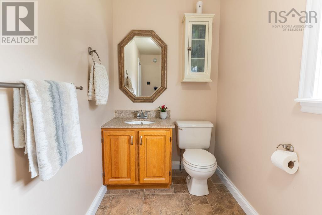 5 Sandy Point Road, Porters Lake, Nova Scotia  B3E 1M9 - Photo 21 - 202518405