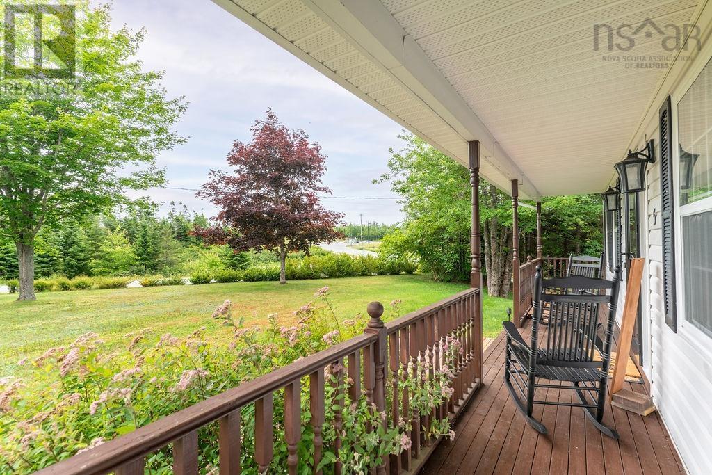5 Sandy Point Road, Porters Lake, Nova Scotia  B3E 1M9 - Photo 2 - 202518405