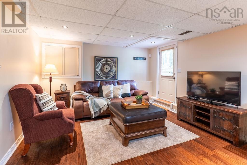 5 Sandy Point Road, Porters Lake, Nova Scotia  B3E 1M9 - Photo 36 - 202518405