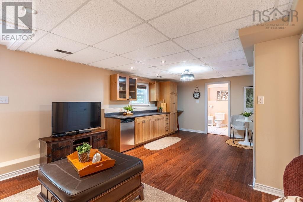 5 Sandy Point Road, Porters Lake, Nova Scotia  B3E 1M9 - Photo 38 - 202518405