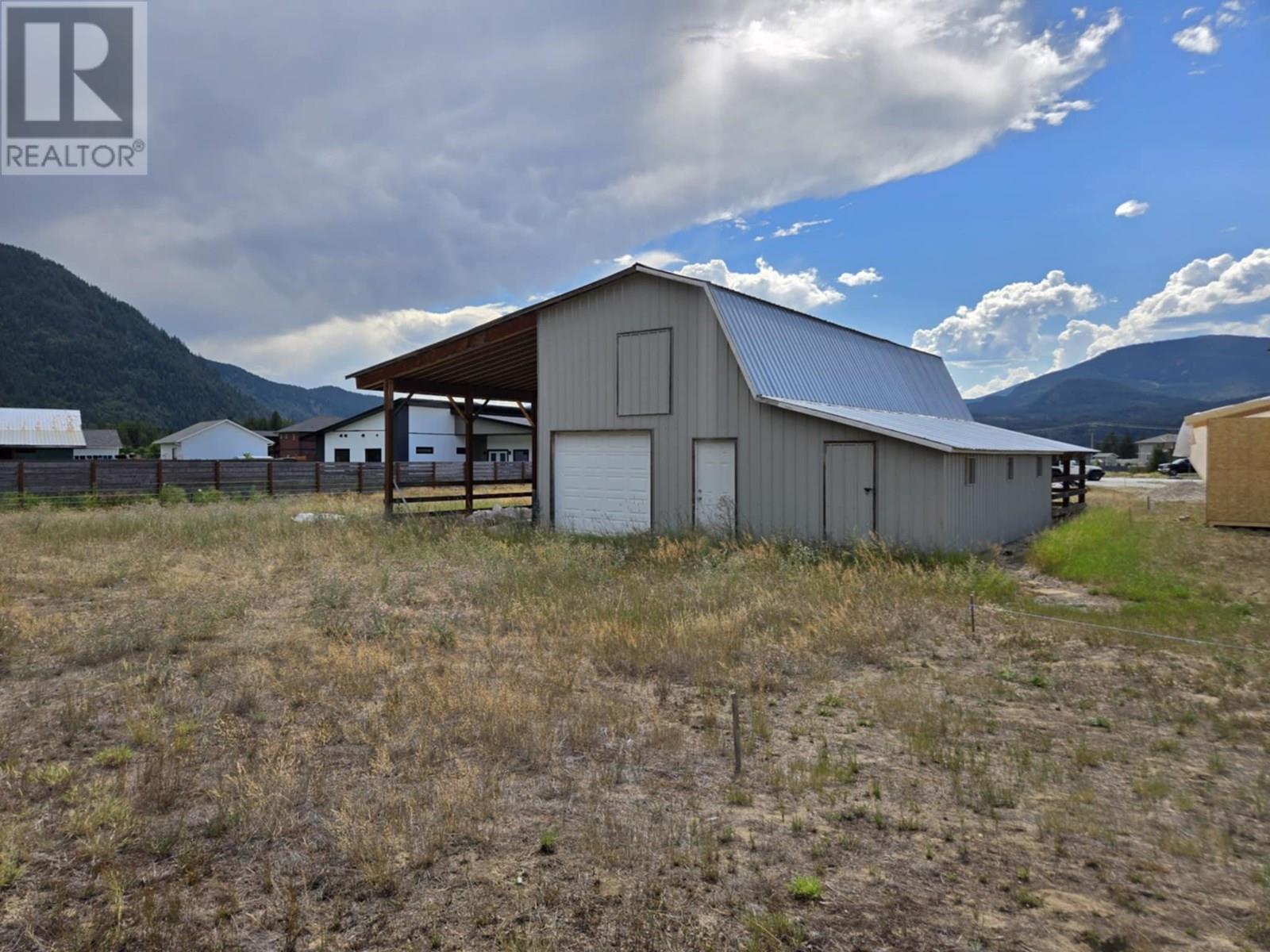 314 Elkview Trail, Castlegar, British Columbia  V1N 4L5 - Photo 3 - 10357812